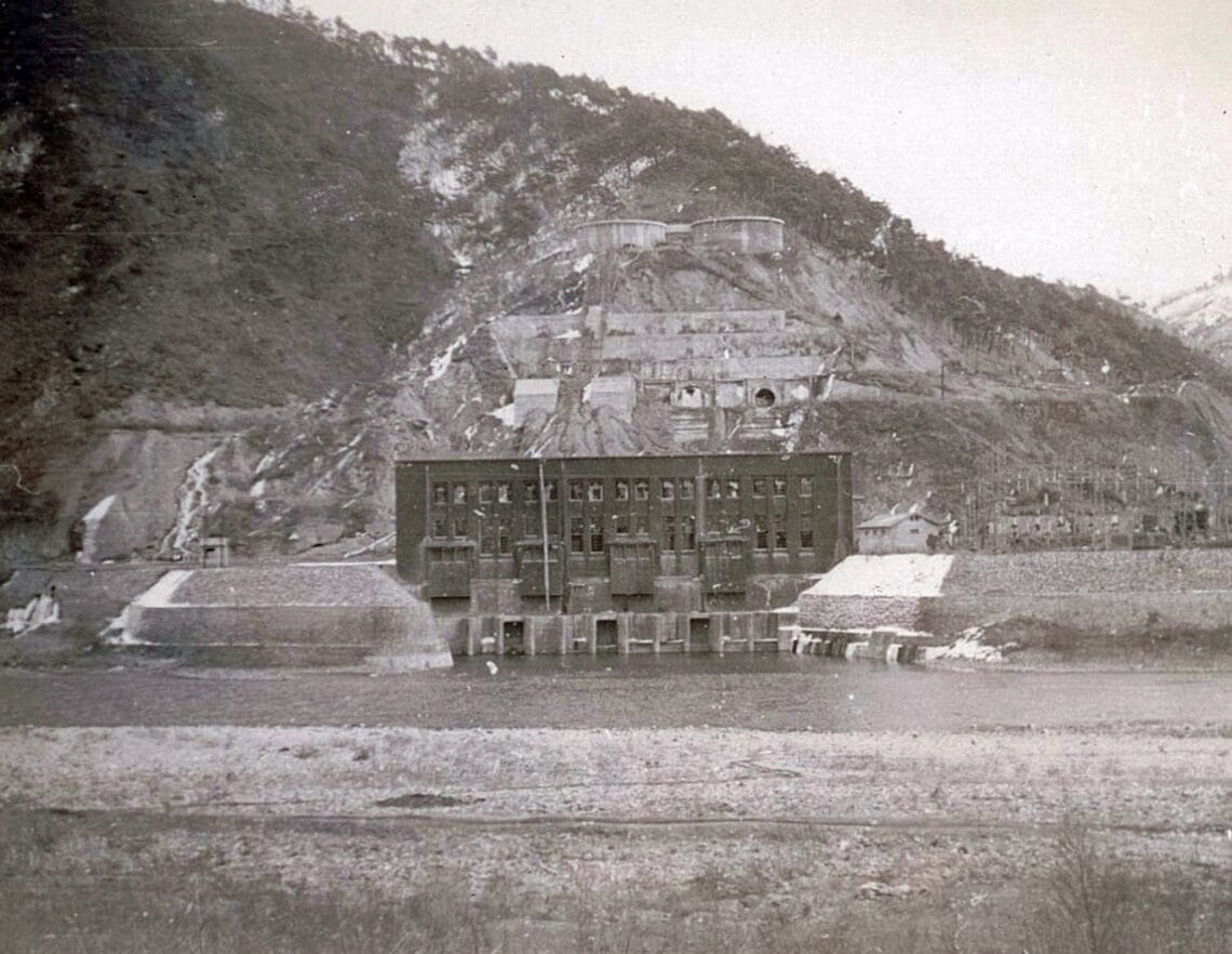 Historic picture of Grignon Mansion site