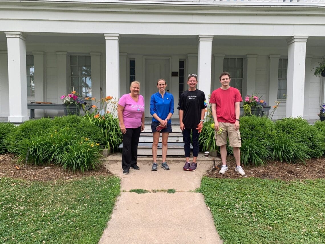 ThedaCare volunteers outside Grignon Mansion